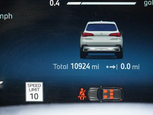 Used 2025 BMW X5 xDrive40i image 21