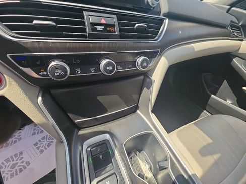 Used 2019 Honda Accord Touring image 22