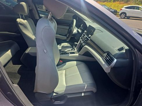Used 2020 Honda Accord EX image 12