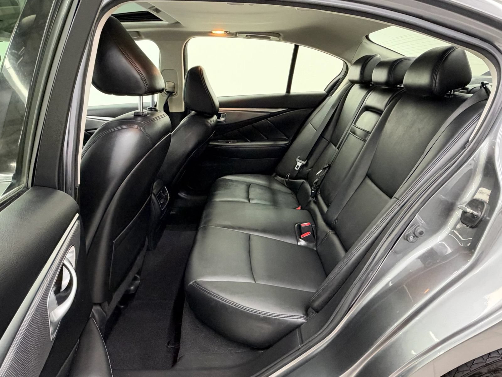 Used 2015 INFINITI Q50 Premium w/ Navigation Package AWD/4WD image 20