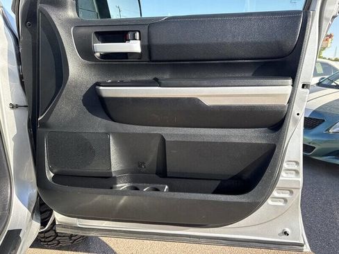 Used 2017 Toyota Tundra SR5 w/ SR5 Upgrade Package image 20