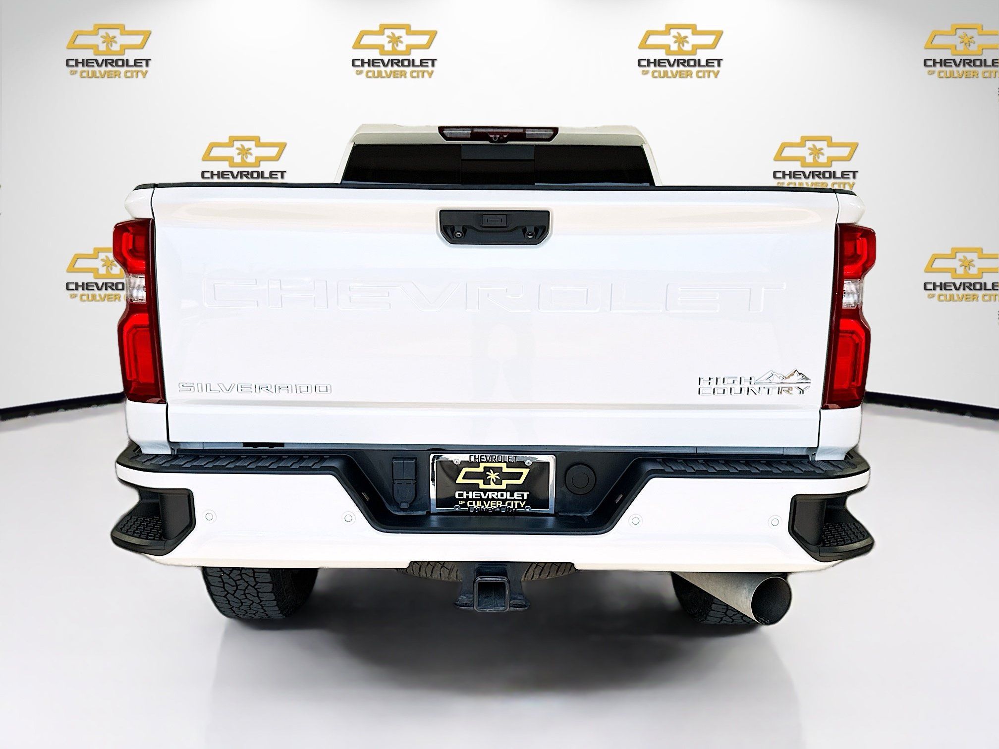 Used 2023 Chevrolet Silverado 3500 High Country AWD/4WD image 7
