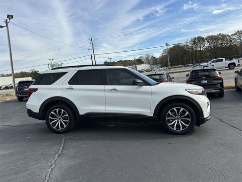 Used 2020 Ford Explorer ST w/ Premium Technology Package image 28