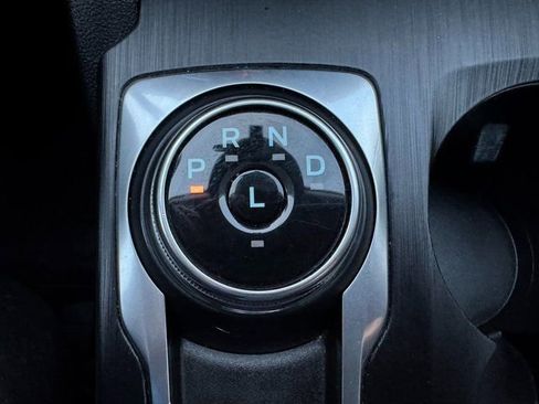 Used 2022 Ford Escape SE w/ Convenience Package image 37