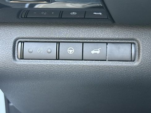 New 2026 Nissan Pathfinder SV w/ Cargo Package AWD/4WD image 18