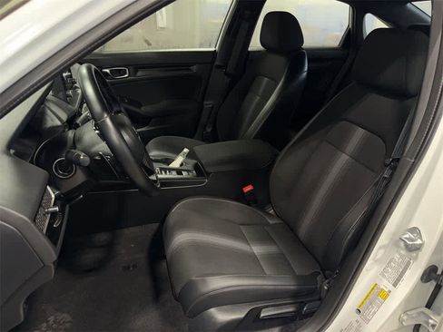Used 2023 Honda Civic Sport image 14