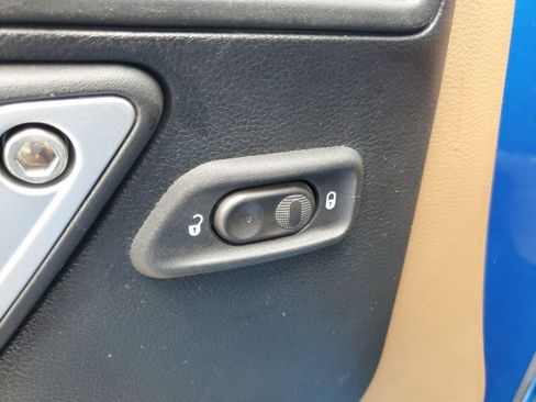 Used 2016 Jeep Wrangler Unlimited Sahara w/ Connectivity Group image 9