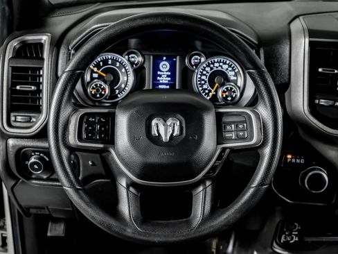 Used 2022 RAM 2500 Tradesman w/ Chrome Appearance Group AWD/4WD image 16