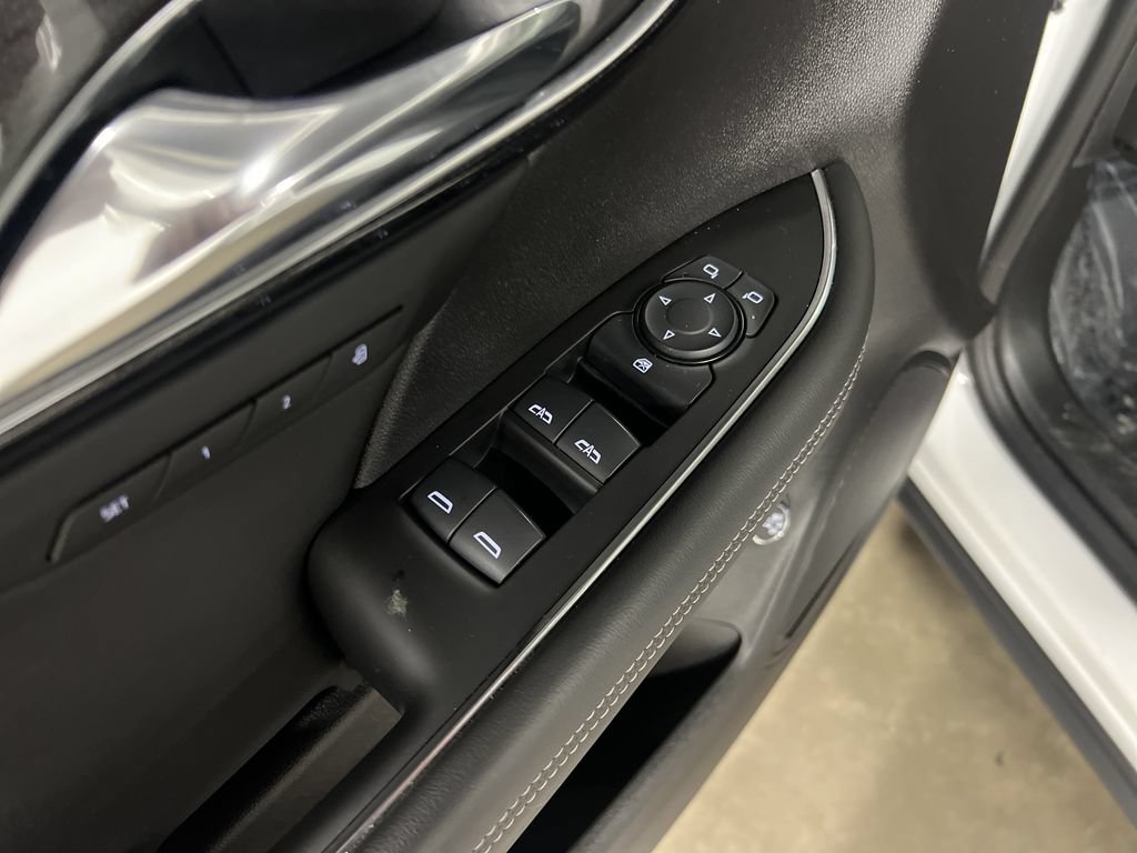 Certified 2023 Buick Envision Essence w/ Sport Touring Package AWD/4WD image 17