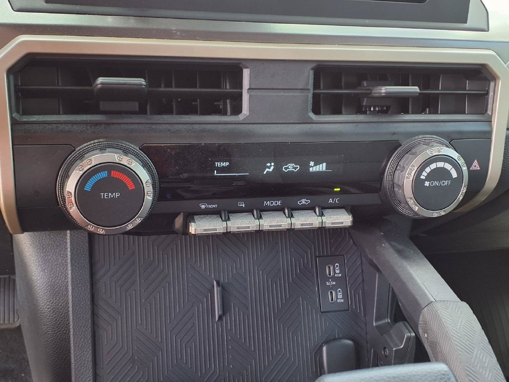 Used 2024 Toyota Tacoma SR5 AWD/4WD image 24