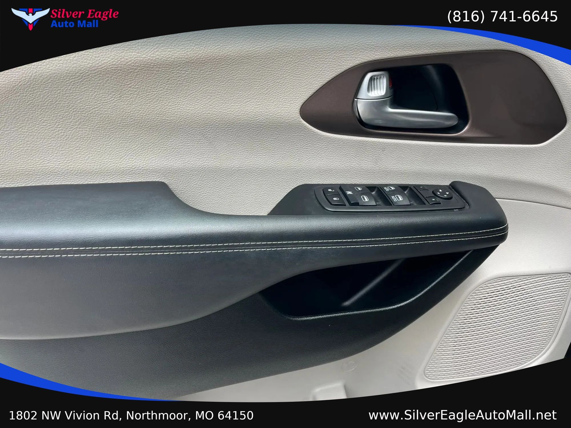 Used 2024 Chrysler Voyager LX FWD image 14