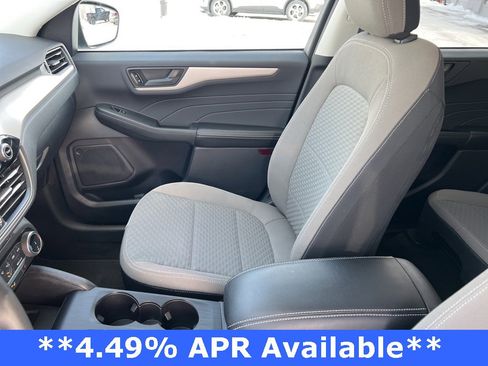 Used 2022 Ford Escape SE w/ Cold Weather Package image 23