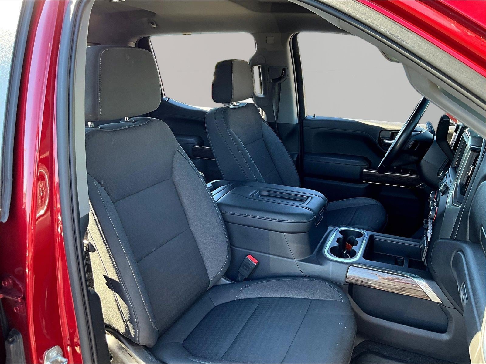 Used 2020 Chevrolet Silverado 1500 RST AWD/4WD image 28