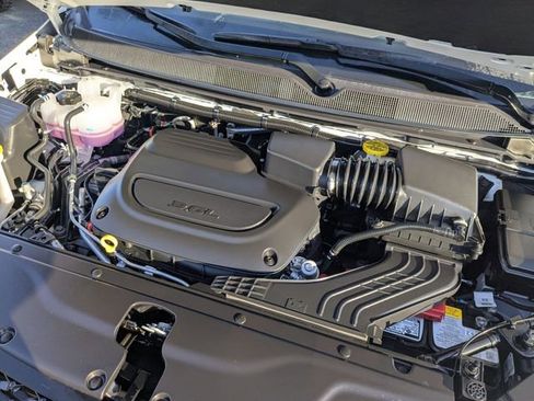New 2026 Chrysler Pacifica Limited FWD image 36