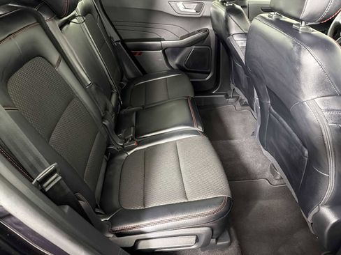 Used 2025 Ford Escape ST-Line image 25