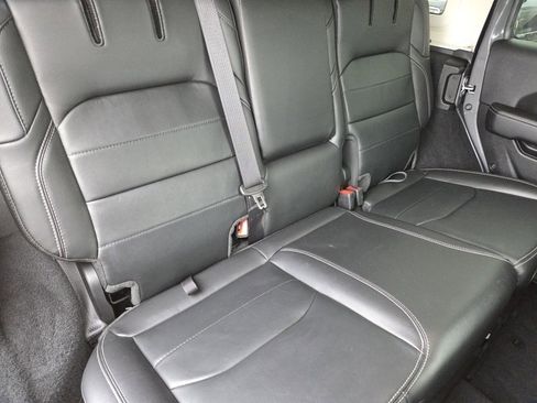 Used 2021 Jeep Wrangler Unlimited Sahara image 33