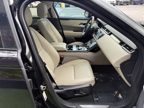 Used 2020 Land Rover Range Rover Velar S image 16