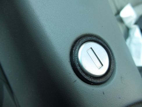 Used 2005 Porsche 911 Cabriolet image 93