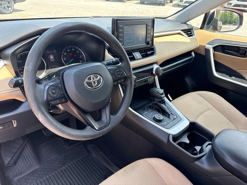 Used 2019 Toyota RAV4 LE w/ Carpet Mat Package AWD/4WD image 2