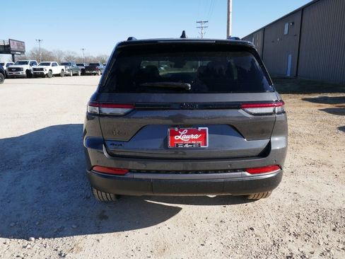 New 2026 Jeep Grand Cherokee Limited w/ Limited Altitude Package image 5