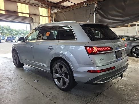 Used 2021 Audi Q7 3.0T Prestige w/ Prestige Package AWD/4WD image 2