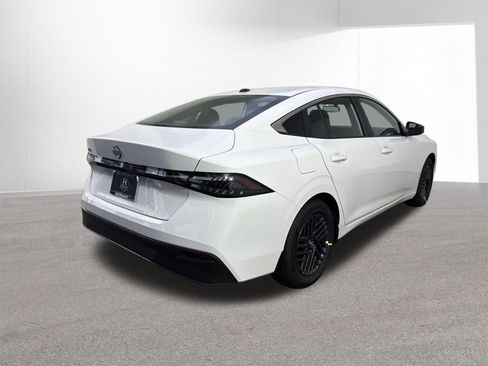 New 2026 Nissan Sentra SV w/ SV Convenience Package FWD image 34