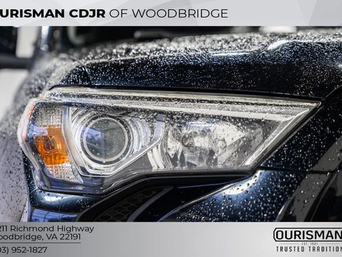 Used 2016 Toyota 4Runner SR5 image 9