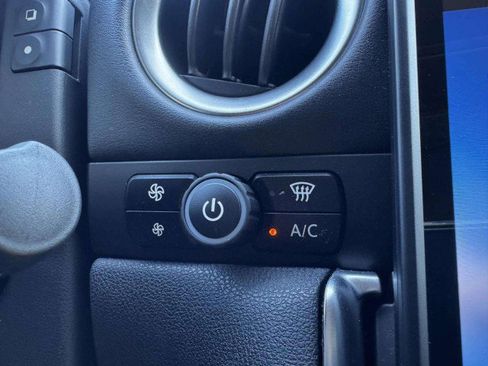 Used 2009 Nissan GT-R Premium image 24