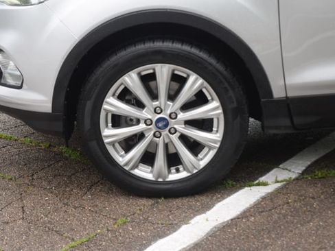 Used 2017 Ford Escape Titanium AWD/4WD image 28