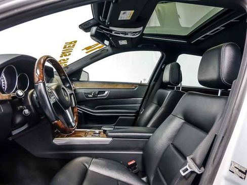 Used 2014 Mercedes-Benz E 350 4MATIC Sedan image 13