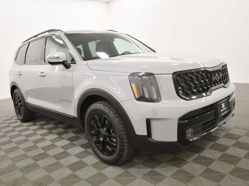 Certified 2025 Kia Telluride SX Prestige X-Pro image 9