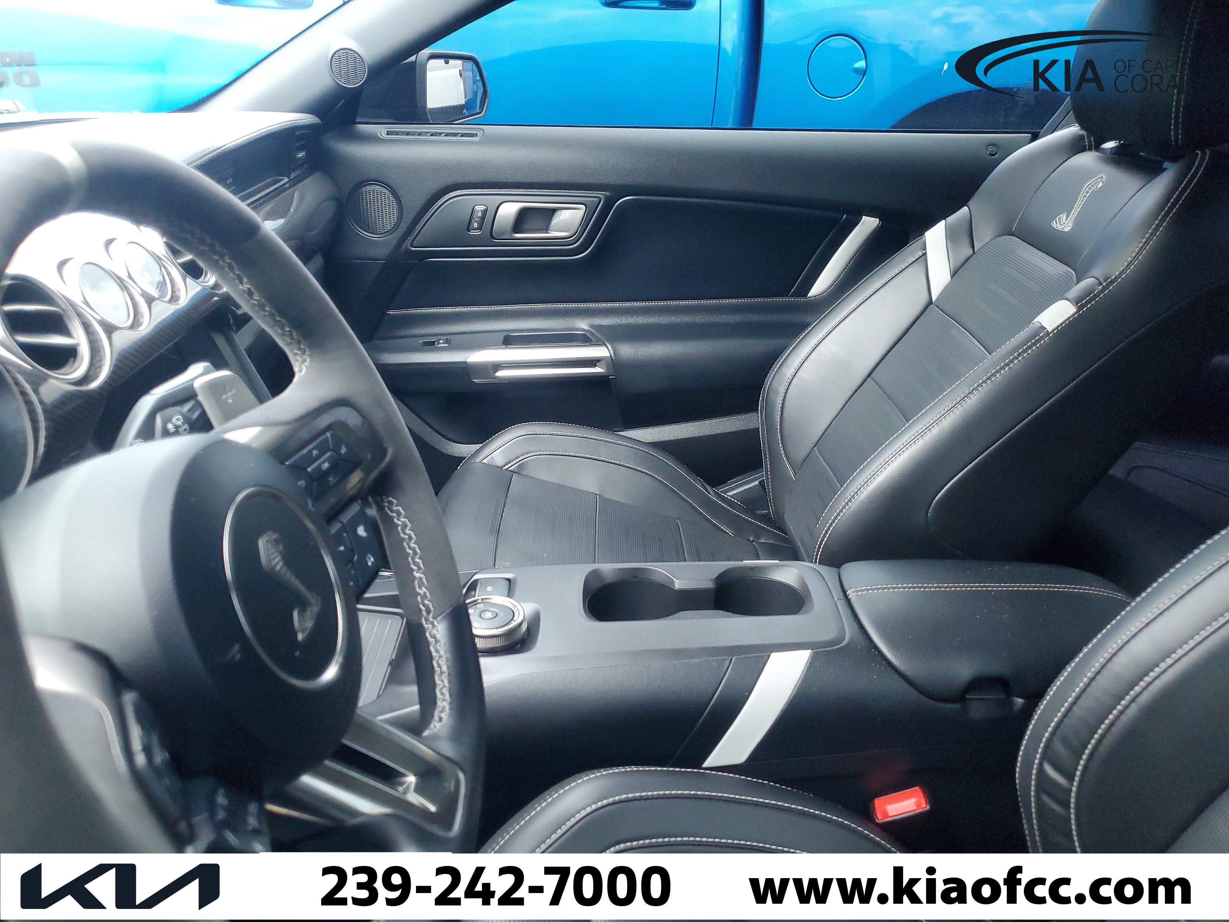 Used 2022 Ford Mustang Shelby GT500 w/ Technology Package RWD image 8