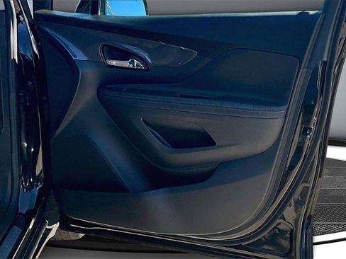 Used 2022 Buick Encore Preferred w/ Safety Package image 27