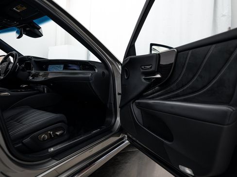 Used 2019 Lexus LS 500 AWD w/ Interior Upgrade Package image 10