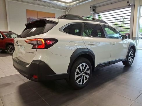 Certified 2025 Subaru Outback Premium AWD/4WD image 6