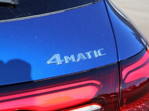 Used 2026 Mercedes-Benz GLC 300 4MATIC image 9