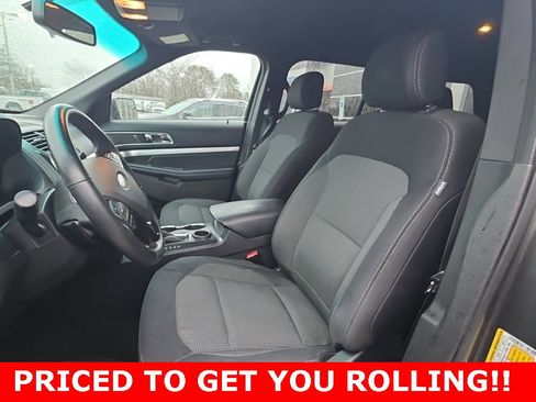 Used 2017 Ford Explorer XLT w/ Equipment Group 201A image 17