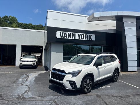 New 2026 Subaru Ascent Limited AWD/4WD image 1