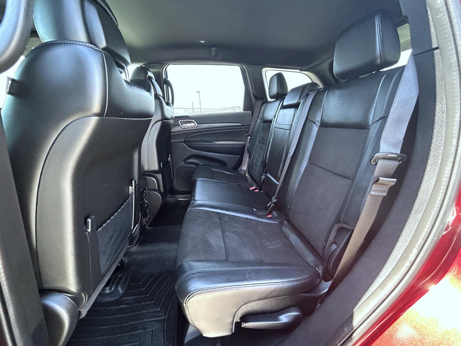 Used 2021 Jeep Grand Cherokee Laredo X AWD/4WD image 21