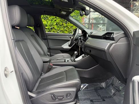 Used 2022 Audi Q3 2.0T Premium Plus AWD/4WD image 34
