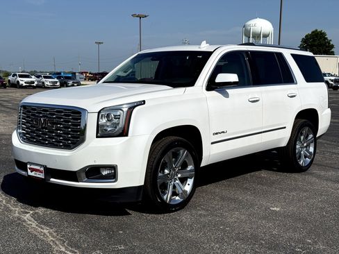 Used 2018 GMC Yukon Denali w/ Denali Ultimate Package AWD/4WD image 8
