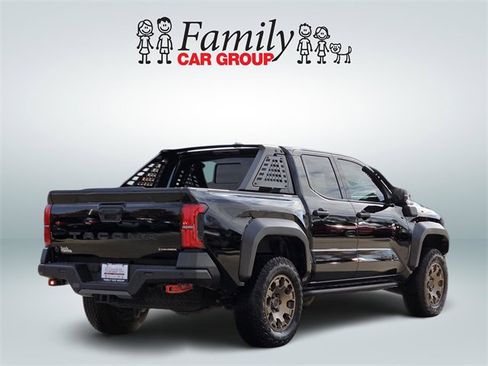 Certified 2025 Toyota Tacoma 4x4 Double Cab Hybrid image 4