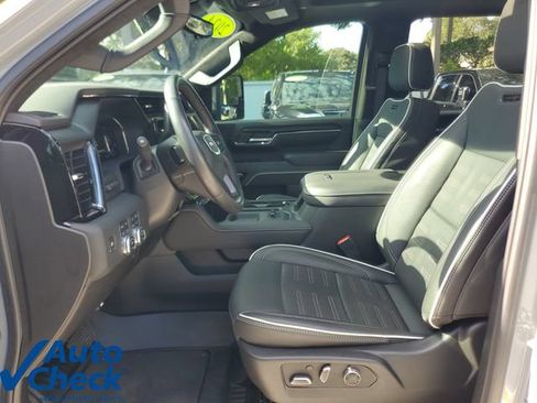 Used 2024 GMC Sierra 2500 AT4X AWD/4WD image 16