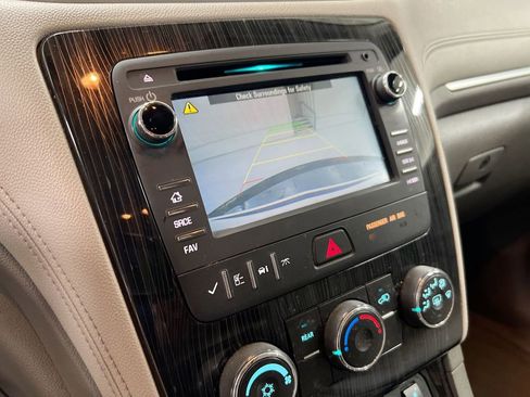 Used 2015 Chevrolet Traverse LT FWD image 10