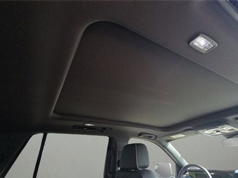 Used 2025 GMC Yukon Elevation w/ LPO, Floor Liner Package image 18