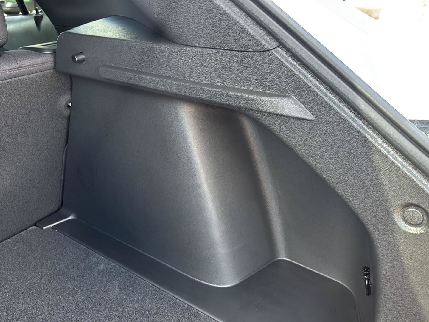 New 2026 Chevrolet Trax RS w/ Sunroof Package FWD image 16