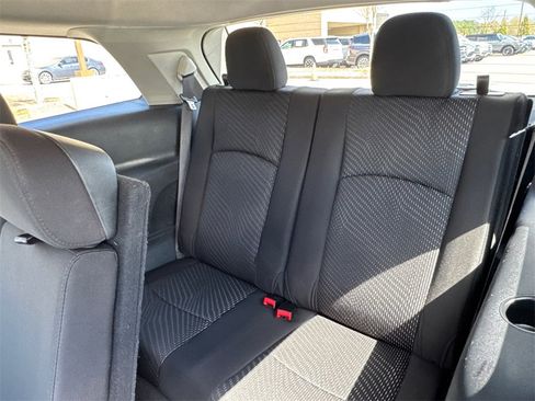 Used 2019 Dodge Journey SE image 22
