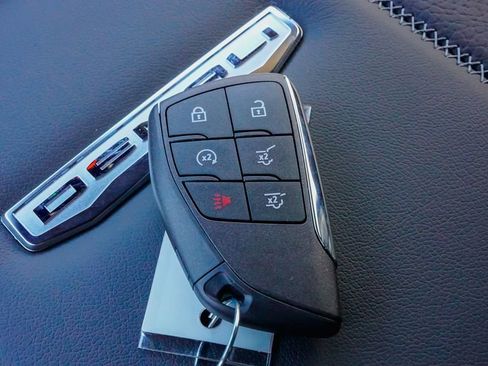 New 2026 GMC Yukon XL Denali w/ Denali Reserve Package image 29