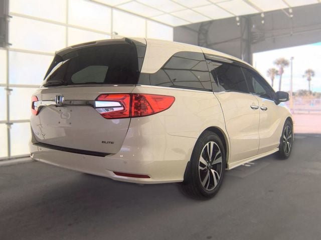 Used 2018 Honda Odyssey Elite image 5