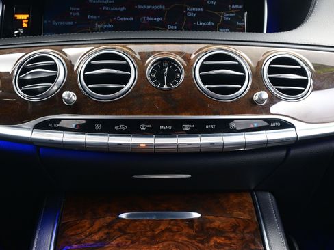 Used 2014 Mercedes-Benz S 550 Sedan image 21